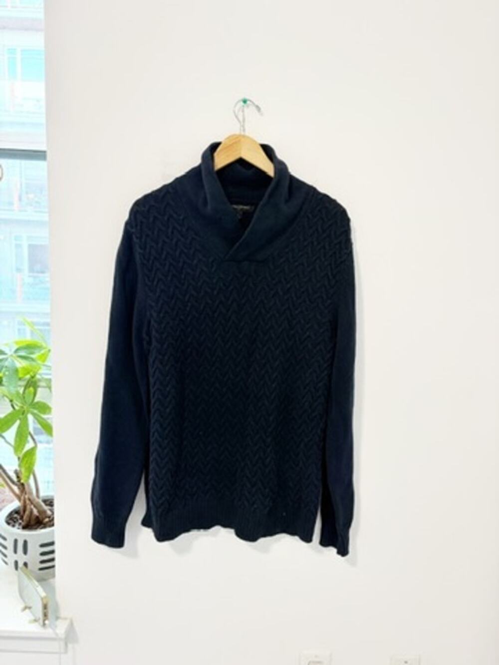 Banana Republic Men's Dark Blue Cable Knit Sweater Size Large